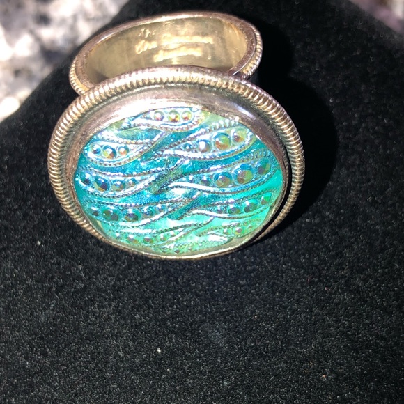 Dreamer Peacock Ore Ring - Picture 9 of 10